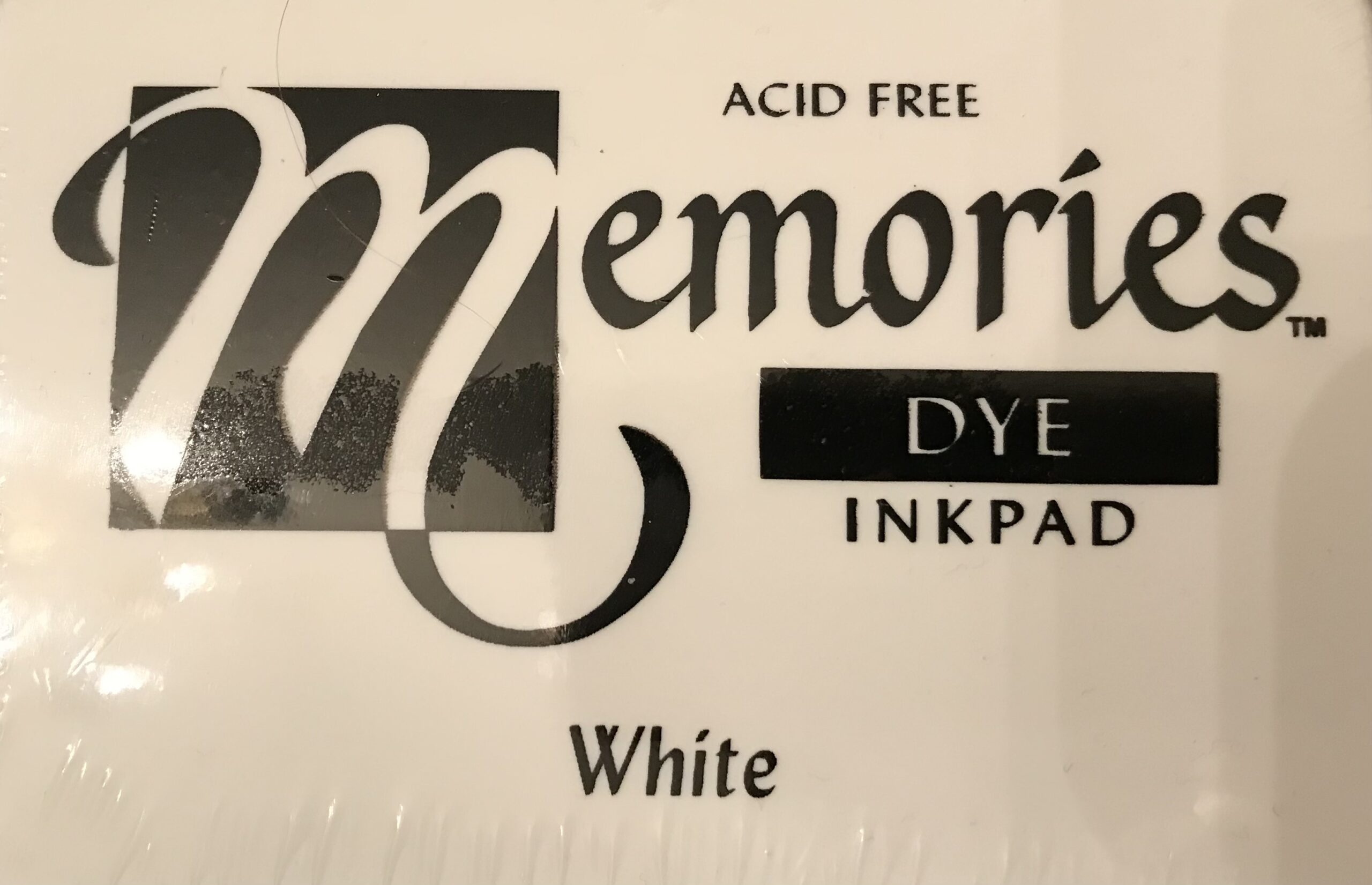 Memories White Dye Inkpad by Superior