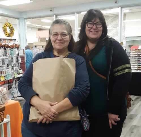 Oct. 8, Sun. Mother & Daughter Shop Hops to Pretzel City Paper